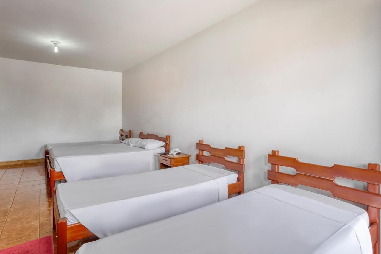 Hotel Aguia Morrinhos  ภายนอก รูปภาพ